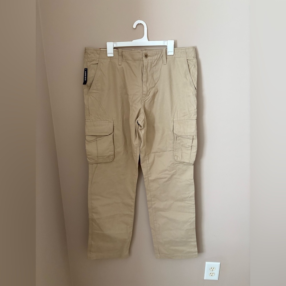 Old Navy Tan Cargo Pants with Utility Pockets 38X32 - Picture 1 of 3